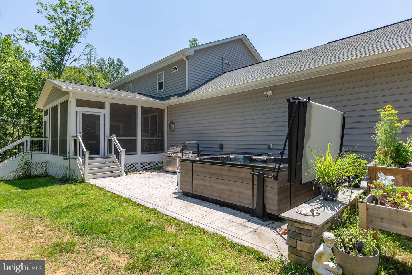 338 IRELAND DR, FREDERICKSBURG, Virginia 22406, 4 Bedrooms Bedrooms, ,3 BathroomsBathrooms,Residential,For sale,338 IRELAND DR,VAST2039514 MLS # VAST2039514