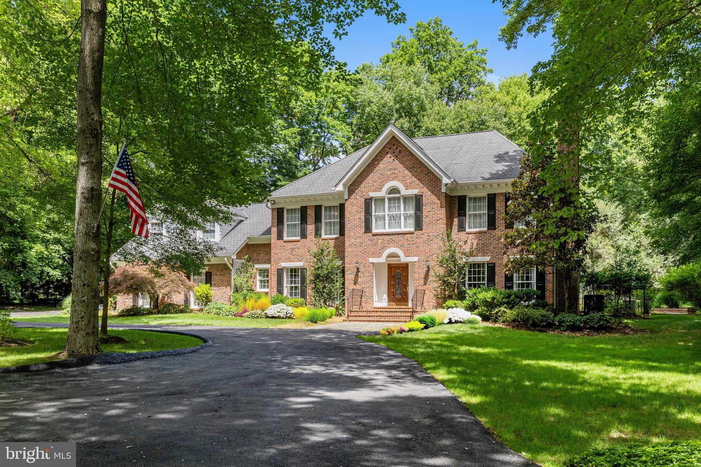 9800 ARNON CHAPEL RD, GREAT FALLS, Virginia 22066, 5 Bedrooms Bedrooms, ,4 BathroomsBathrooms,Residential,For sale,9800 ARNON CHAPEL RD,VAFX2245676 MLS # VAFX2245676