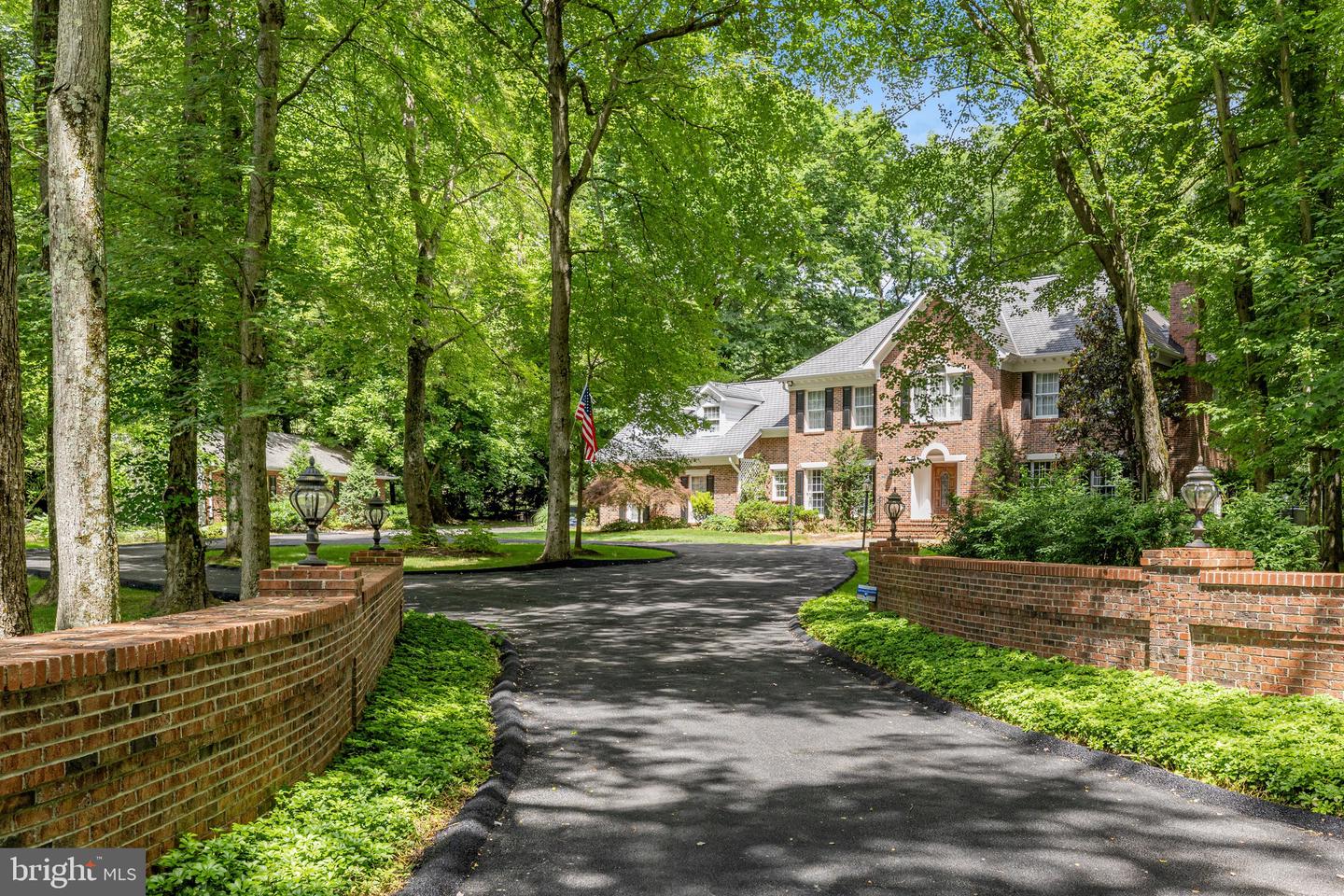 9800 ARNON CHAPEL RD, GREAT FALLS, Virginia 22066, 5 Bedrooms Bedrooms, ,4 BathroomsBathrooms,Residential,For sale,9800 ARNON CHAPEL RD,VAFX2245676 MLS # VAFX2245676