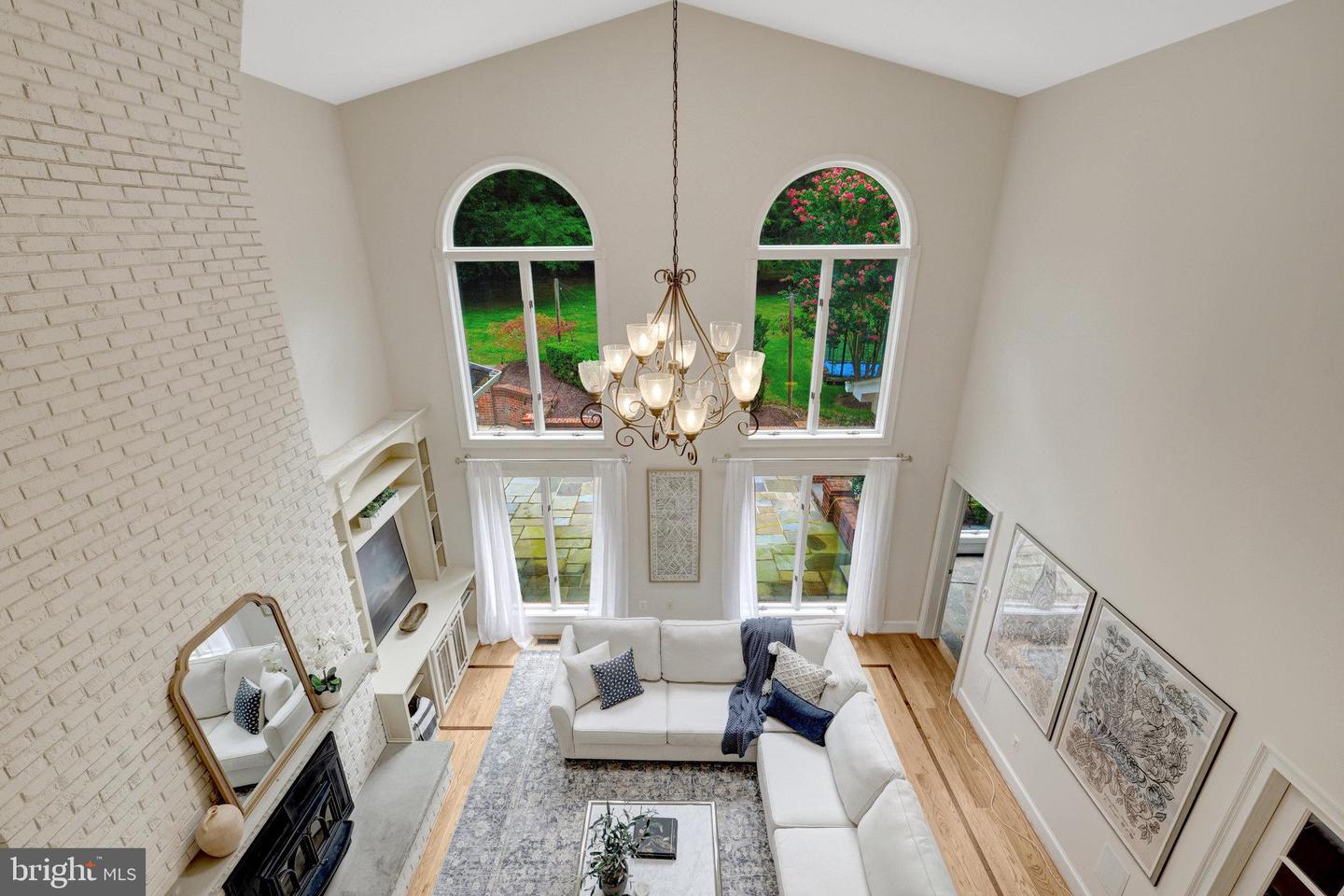 9800 ARNON CHAPEL RD, GREAT FALLS, Virginia 22066, 5 Bedrooms Bedrooms, ,4 BathroomsBathrooms,Residential,For sale,9800 ARNON CHAPEL RD,VAFX2245676 MLS # VAFX2245676