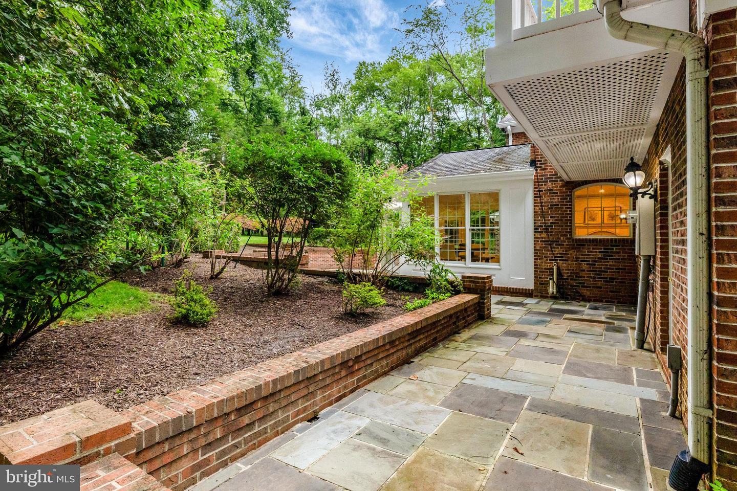 9800 ARNON CHAPEL RD, GREAT FALLS, Virginia 22066, 5 Bedrooms Bedrooms, ,4 BathroomsBathrooms,Residential,For sale,9800 ARNON CHAPEL RD,VAFX2245676 MLS # VAFX2245676