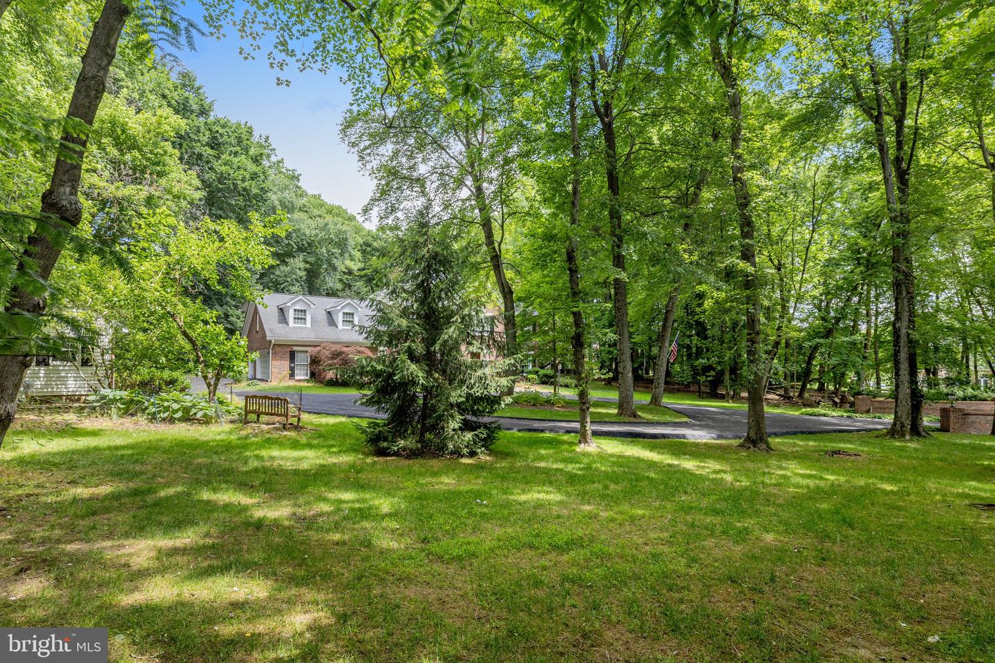 9800 ARNON CHAPEL RD, GREAT FALLS, Virginia 22066, 5 Bedrooms Bedrooms, ,4 BathroomsBathrooms,Residential,For sale,9800 ARNON CHAPEL RD,VAFX2245676 MLS # VAFX2245676
