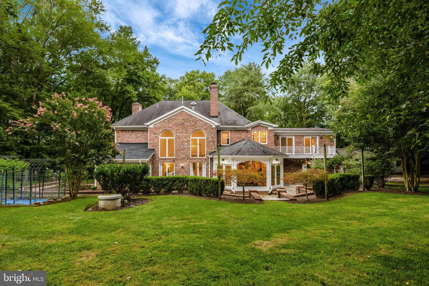 9800 ARNON CHAPEL RD, GREAT FALLS, Virginia 22066, 5 Bedrooms Bedrooms, ,4 BathroomsBathrooms,Residential,For sale,9800 ARNON CHAPEL RD,VAFX2245676 MLS # VAFX2245676