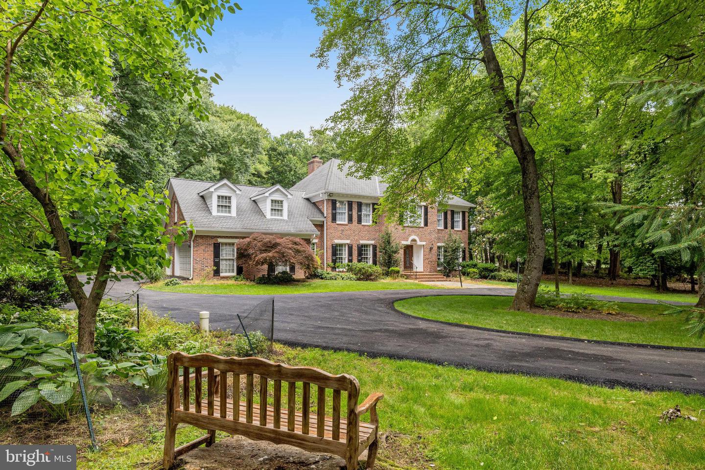 9800 ARNON CHAPEL RD, GREAT FALLS, Virginia 22066, 5 Bedrooms Bedrooms, ,4 BathroomsBathrooms,Residential,For sale,9800 ARNON CHAPEL RD,VAFX2245676 MLS # VAFX2245676
