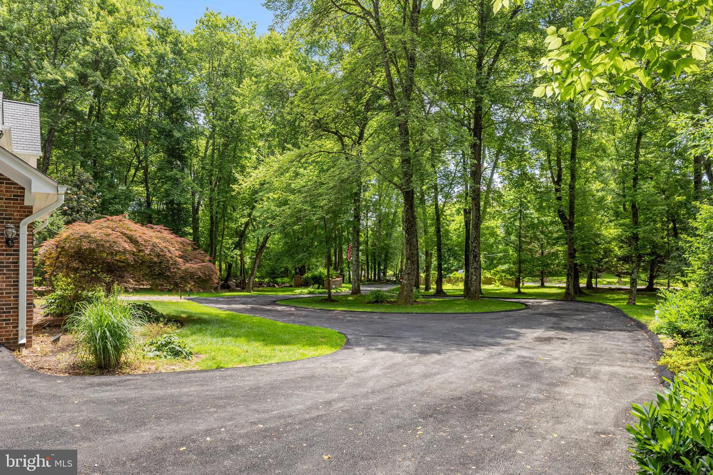 9800 ARNON CHAPEL RD, GREAT FALLS, Virginia 22066, 5 Bedrooms Bedrooms, ,4 BathroomsBathrooms,Residential,For sale,9800 ARNON CHAPEL RD,VAFX2245676 MLS # VAFX2245676