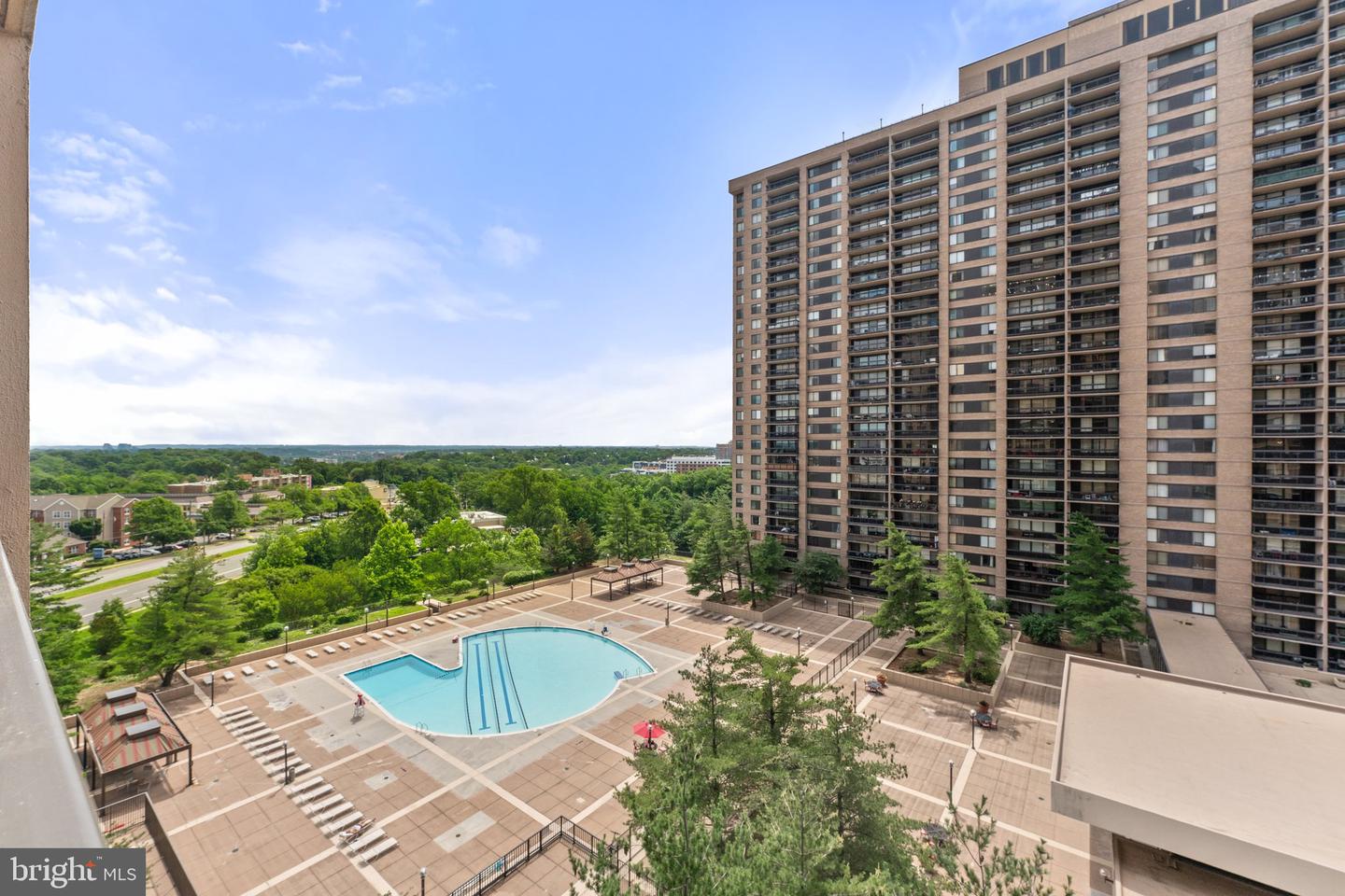 3701 S GEORGE MASON DR #918N, FALLS CHURCH, Virginia 22041, 1 Bedroom Bedrooms, ,1 BathroomBathrooms,Residential,For sale,3701 S GEORGE MASON DR #918N,VAFX2247278 MLS # VAFX2247278