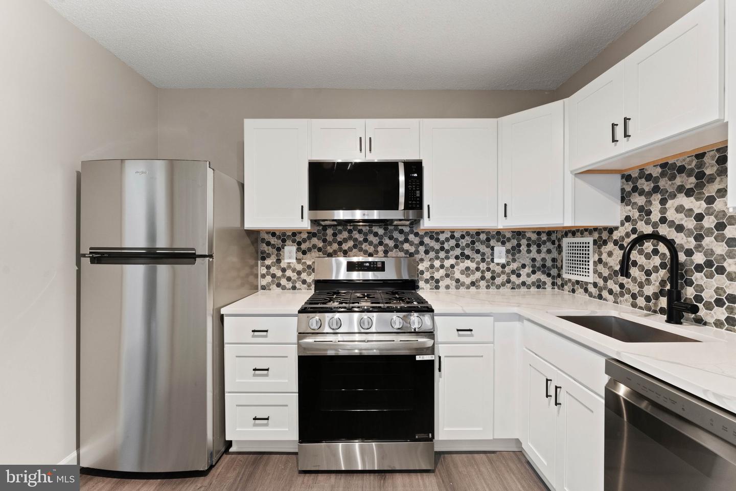 3701 S GEORGE MASON DR #918N, FALLS CHURCH, Virginia 22041, 1 Bedroom Bedrooms, ,1 BathroomBathrooms,Residential,For sale,3701 S GEORGE MASON DR #918N,VAFX2247278 MLS # VAFX2247278