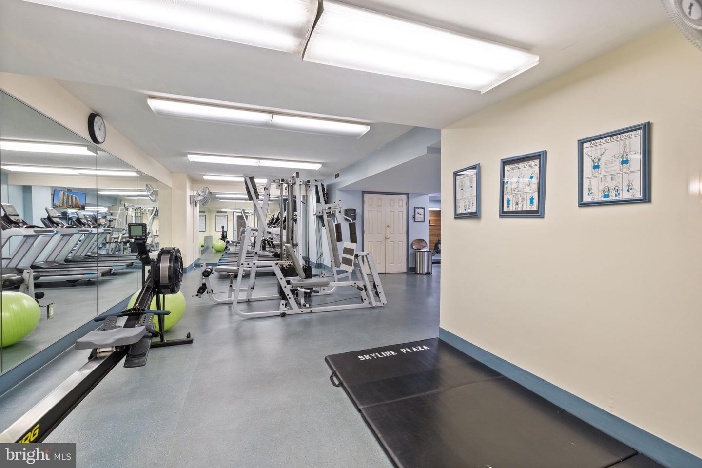 3701 S GEORGE MASON DR #918N, FALLS CHURCH, Virginia 22041, 1 Bedroom Bedrooms, ,1 BathroomBathrooms,Residential,For sale,3701 S GEORGE MASON DR #918N,VAFX2247278 MLS # VAFX2247278