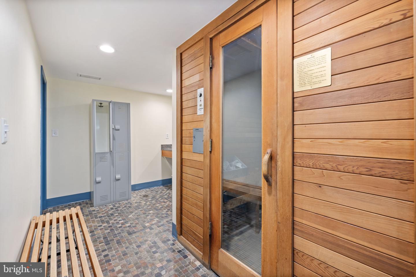3701 S GEORGE MASON DR #918N, FALLS CHURCH, Virginia 22041, 1 Bedroom Bedrooms, ,1 BathroomBathrooms,Residential,For sale,3701 S GEORGE MASON DR #918N,VAFX2247278 MLS # VAFX2247278