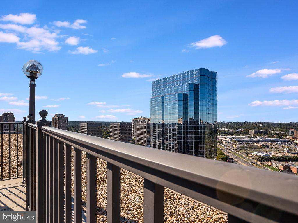 3701 S GEORGE MASON DR #918N, FALLS CHURCH, Virginia 22041, 1 Bedroom Bedrooms, ,1 BathroomBathrooms,Residential,For sale,3701 S GEORGE MASON DR #918N,VAFX2247278 MLS # VAFX2247278
