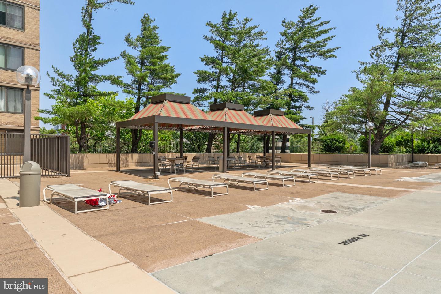 3701 S GEORGE MASON DR #918N, FALLS CHURCH, Virginia 22041, 1 Bedroom Bedrooms, ,1 BathroomBathrooms,Residential,For sale,3701 S GEORGE MASON DR #918N,VAFX2247278 MLS # VAFX2247278