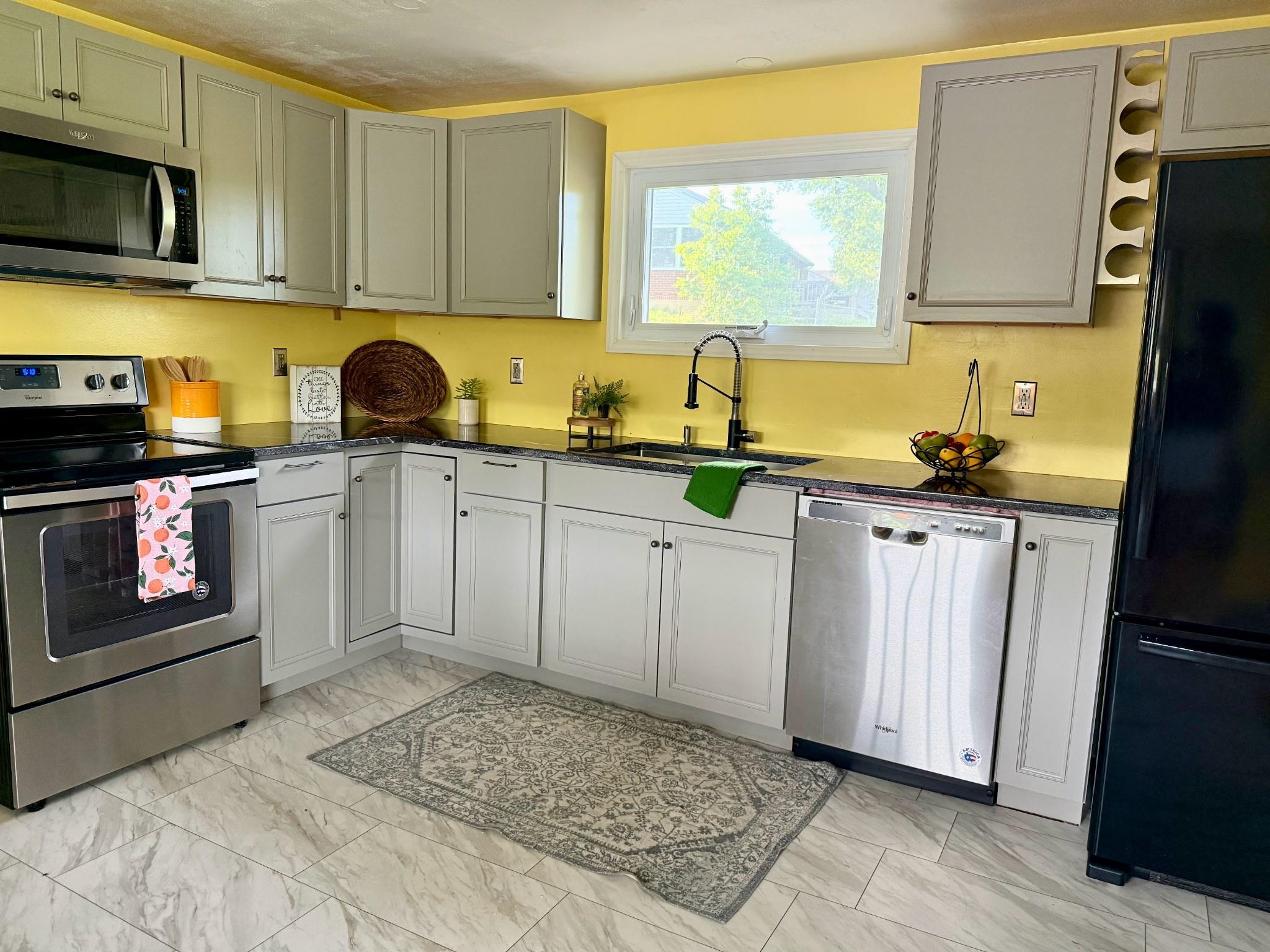 396 LINDEN DR, STAUNTON, Virginia 24401, 3 Bedrooms Bedrooms, ,2 BathroomsBathrooms,Residential,396 LINDEN DR,662527 MLS # 662527