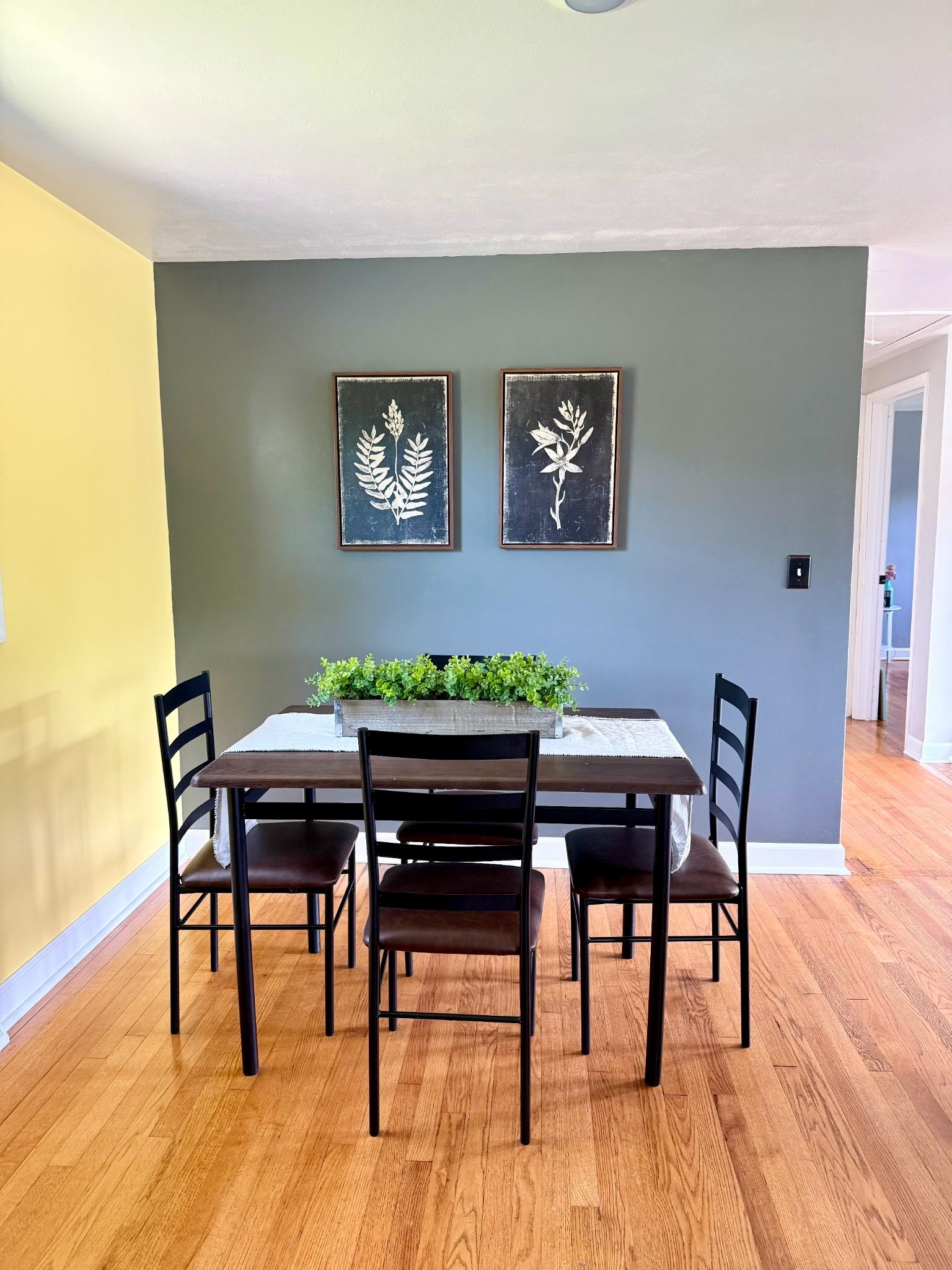 396 LINDEN DR, STAUNTON, Virginia 24401, 3 Bedrooms Bedrooms, ,2 BathroomsBathrooms,Residential,396 LINDEN DR,662527 MLS # 662527