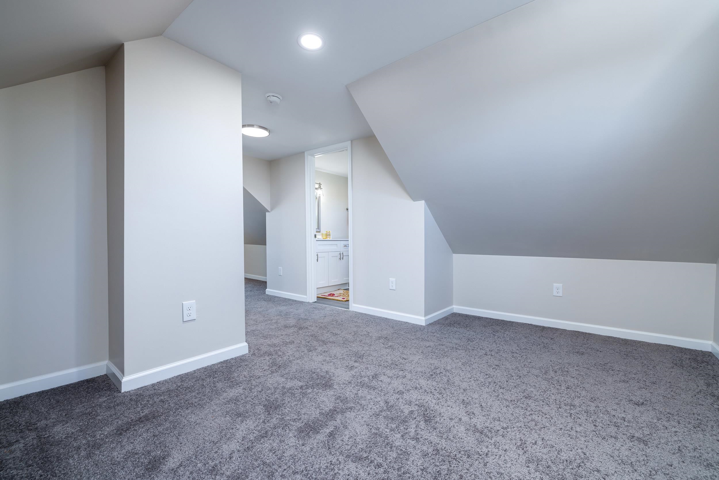 422 GRUBERT AVE, STAUNTON, Virginia 24401, 3 Bedrooms Bedrooms, ,2 BathroomsBathrooms,Residential,422 GRUBERT AVE,663079 MLS # 663079