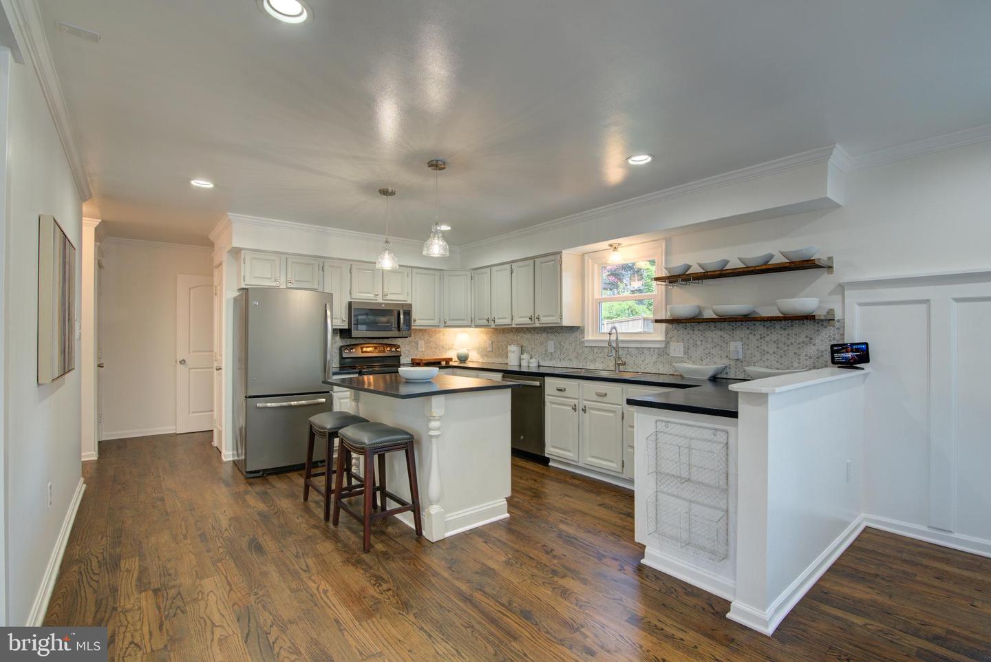 6791 JEFFERSON ST, HAYMARKET, Virginia 20169, 3 Bedrooms Bedrooms, ,2 BathroomsBathrooms,Residential,For sale,6791 JEFFERSON ST,VAPW2098110 MLS # VAPW2098110