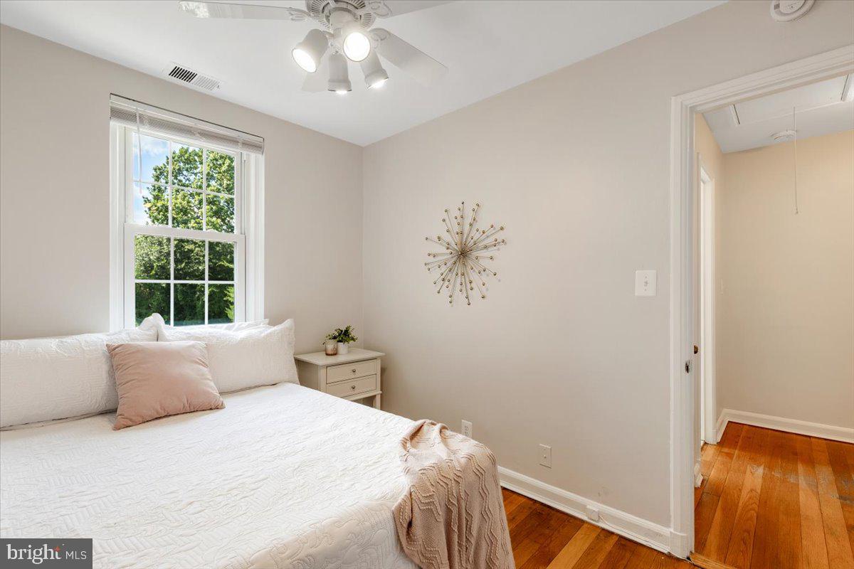 3222 S UTAH ST, ARLINGTON, Virginia 22206, 2 Bedrooms Bedrooms, ,2 BathroomsBathrooms,Residential,For sale,3222 S UTAH ST,VAAR2060108 MLS # VAAR2060108
