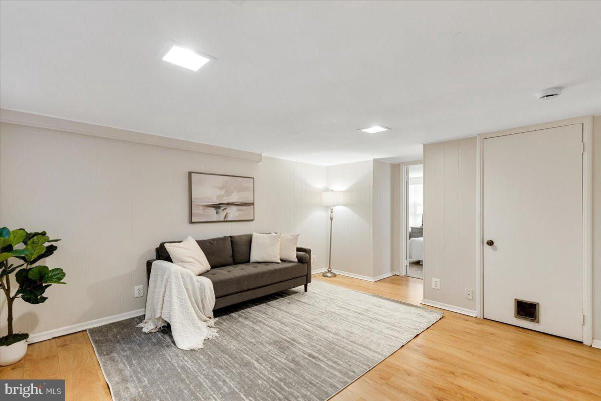 3222 S UTAH ST, ARLINGTON, Virginia 22206, 2 Bedrooms Bedrooms, ,2 BathroomsBathrooms,Residential,For sale,3222 S UTAH ST,VAAR2060108 MLS # VAAR2060108