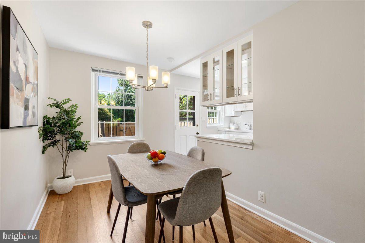 3222 S UTAH ST, ARLINGTON, Virginia 22206, 2 Bedrooms Bedrooms, ,2 BathroomsBathrooms,Residential,For sale,3222 S UTAH ST,VAAR2060108 MLS # VAAR2060108