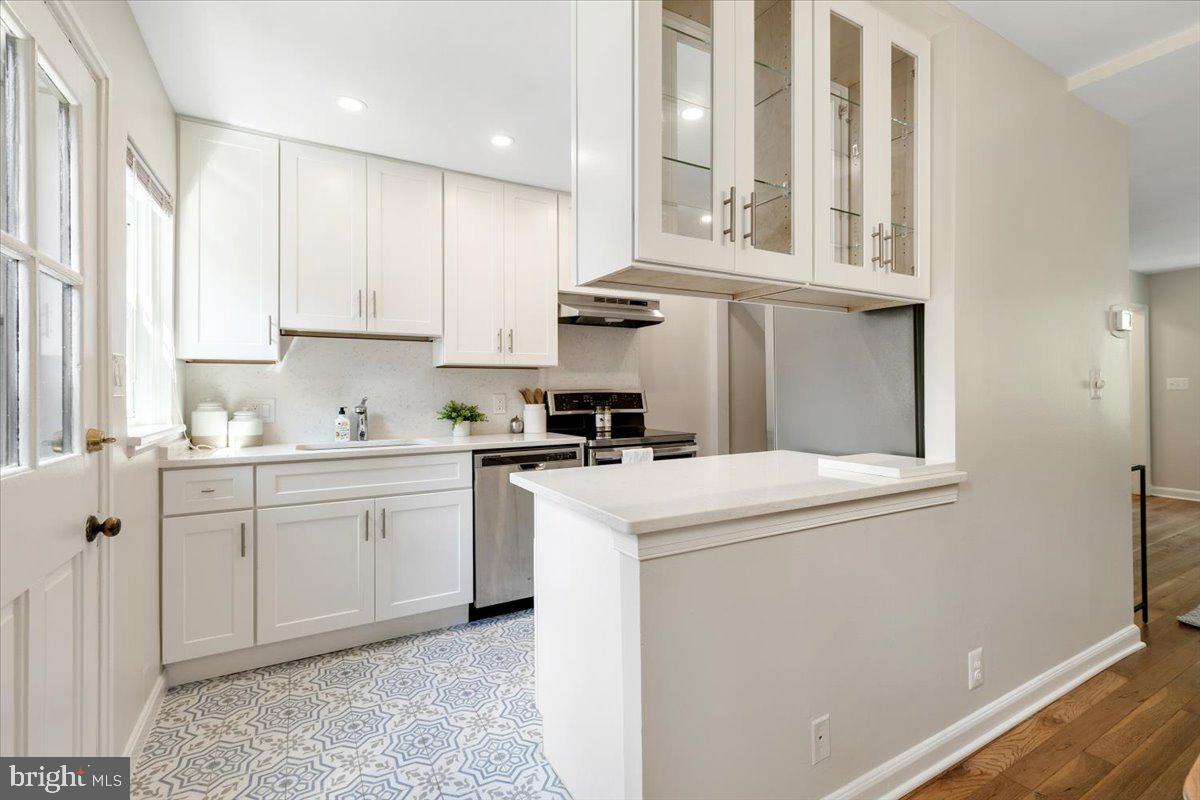 3222 S UTAH ST, ARLINGTON, Virginia 22206, 2 Bedrooms Bedrooms, ,2 BathroomsBathrooms,Residential,For sale,3222 S UTAH ST,VAAR2060108 MLS # VAAR2060108