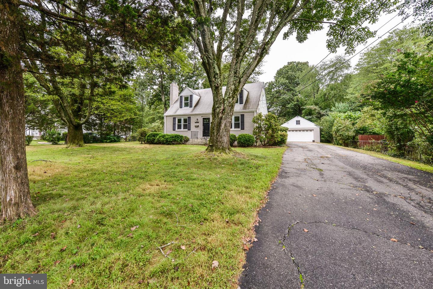 3318 HOLLOMAN RD, FALLS CHURCH, Virginia 22042, 5 Bedrooms Bedrooms, ,4 BathroomsBathrooms,Residential,For sale,3318 HOLLOMAN RD,VAFX2254270 MLS # VAFX2254270