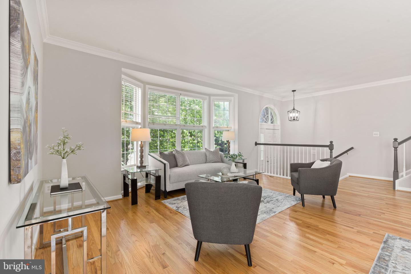 2834 LITTLE FALLS PL, FALLS CHURCH, Virginia 22042, 3 Bedrooms Bedrooms, 10 Rooms Rooms,2 BathroomsBathrooms,Residential,For sale,2834 LITTLE FALLS PL,VAFX2254332 MLS # VAFX2254332
