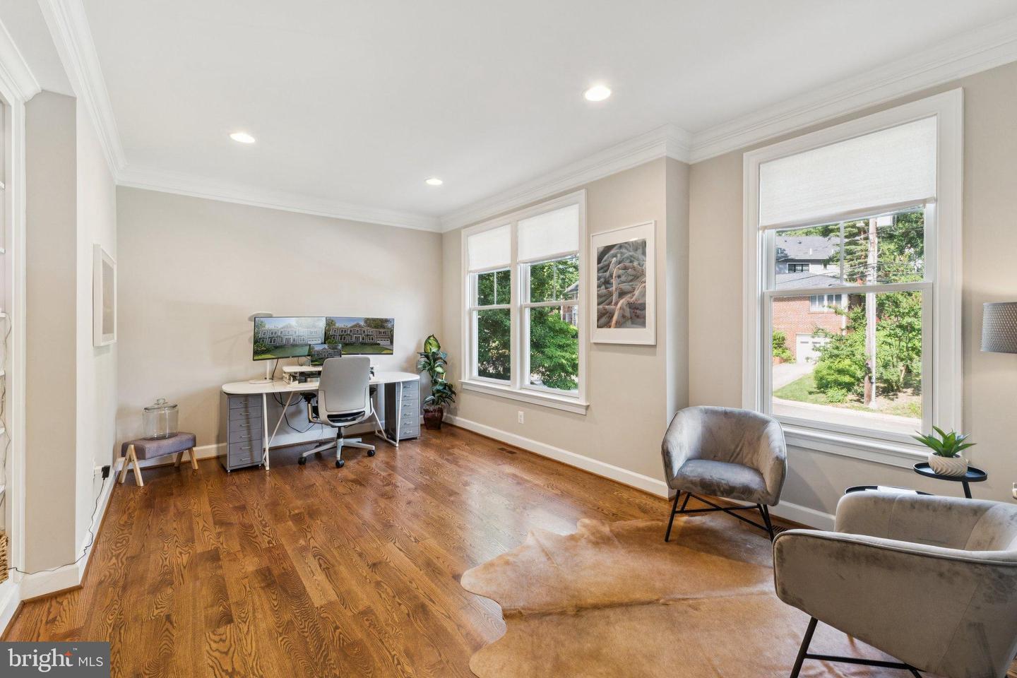 2354 N QUEBEC ST, ARLINGTON, Virginia 22207, 5 Bedrooms Bedrooms, 22 Rooms Rooms,4 BathroomsBathrooms,Residential,For sale,2354 N QUEBEC ST,VAAR2060426 MLS # VAAR2060426