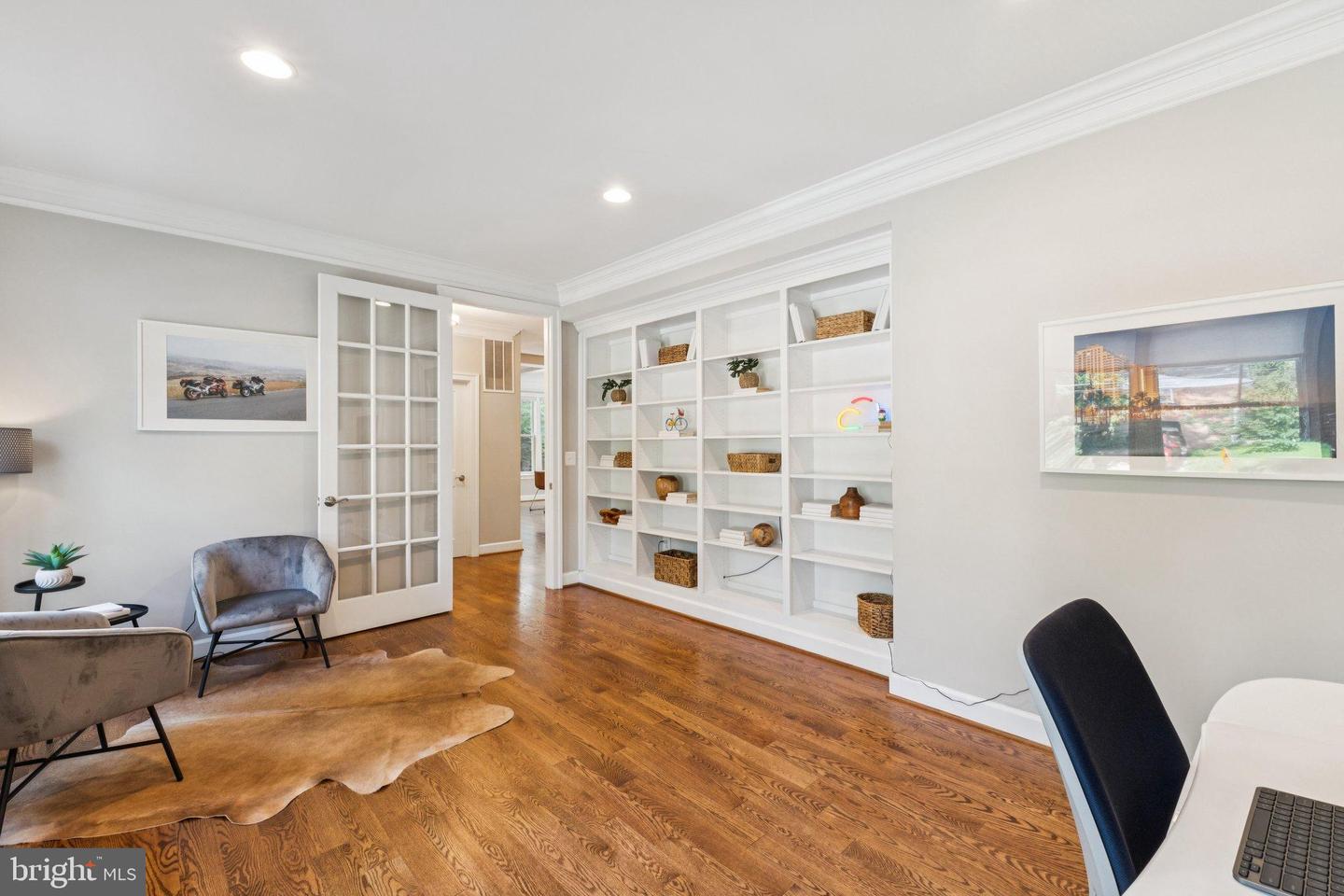 2354 N QUEBEC ST, ARLINGTON, Virginia 22207, 5 Bedrooms Bedrooms, 22 Rooms Rooms,4 BathroomsBathrooms,Residential,For sale,2354 N QUEBEC ST,VAAR2060426 MLS # VAAR2060426