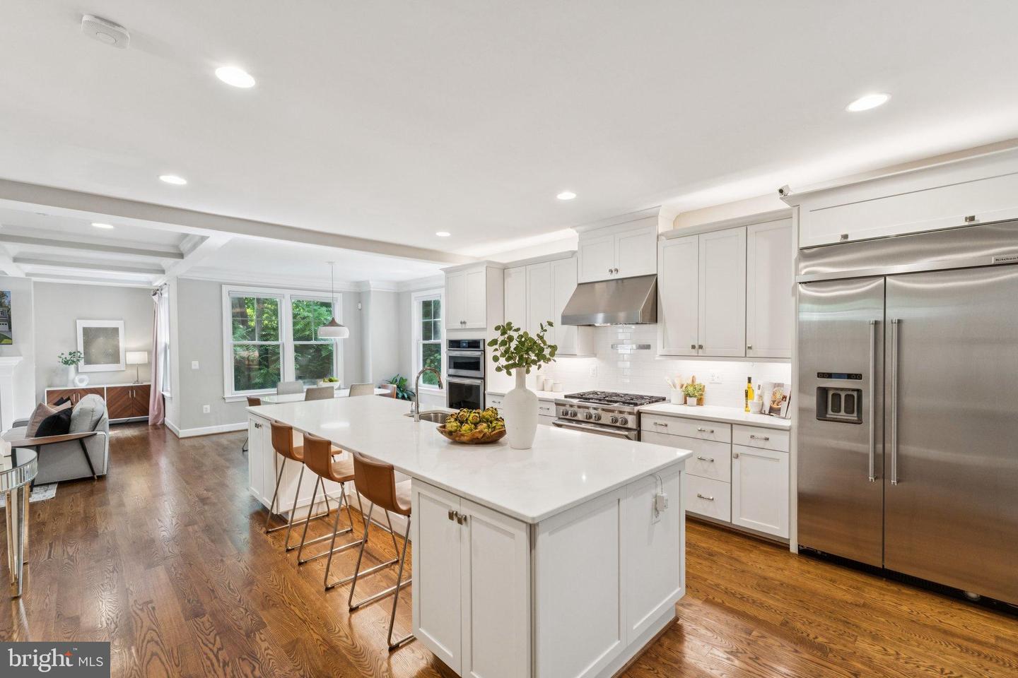 2354 N QUEBEC ST, ARLINGTON, Virginia 22207, 5 Bedrooms Bedrooms, 22 Rooms Rooms,4 BathroomsBathrooms,Residential,For sale,2354 N QUEBEC ST,VAAR2060426 MLS # VAAR2060426