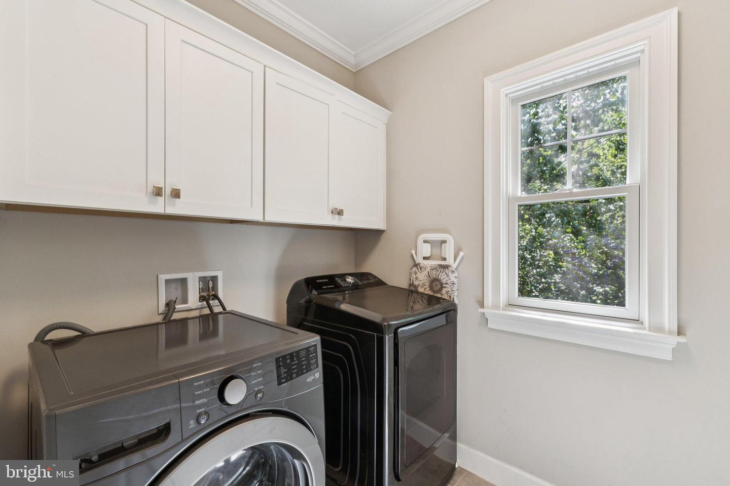 2354 N QUEBEC ST, ARLINGTON, Virginia 22207, 5 Bedrooms Bedrooms, 22 Rooms Rooms,4 BathroomsBathrooms,Residential,For sale,2354 N QUEBEC ST,VAAR2060426 MLS # VAAR2060426