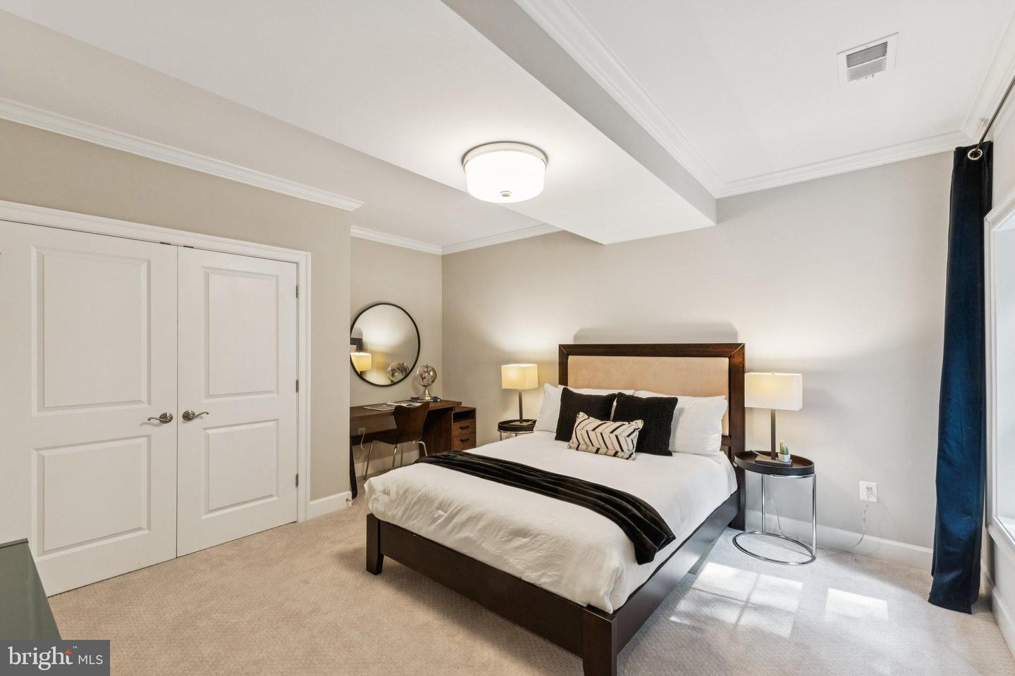 2354 N QUEBEC ST, ARLINGTON, Virginia 22207, 5 Bedrooms Bedrooms, 22 Rooms Rooms,4 BathroomsBathrooms,Residential,For sale,2354 N QUEBEC ST,VAAR2060426 MLS # VAAR2060426