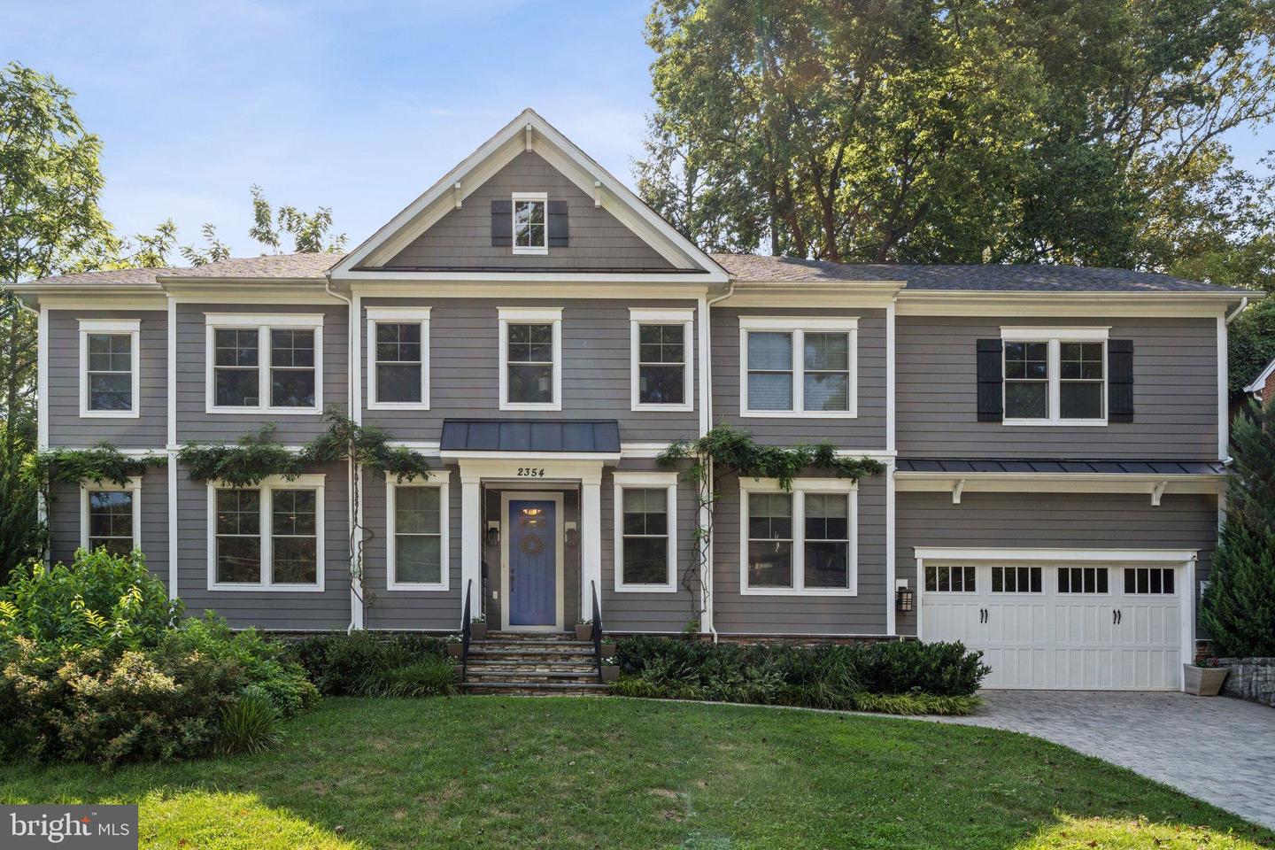 2354 N QUEBEC ST, ARLINGTON, Virginia 22207, 5 Bedrooms Bedrooms, 22 Rooms Rooms,4 BathroomsBathrooms,Residential,For sale,2354 N QUEBEC ST,VAAR2060426 MLS # VAAR2060426