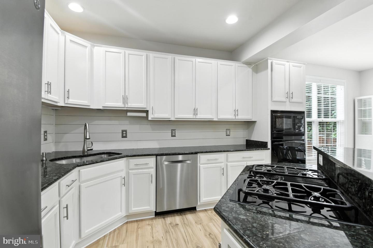 7821 ZEELAND PL, GAINESVILLE, Virginia 20155, 5 Bedrooms Bedrooms, ,4 BathroomsBathrooms,Residential,For sale,7821 ZEELAND PL,VAPW2098994 MLS # VAPW2098994