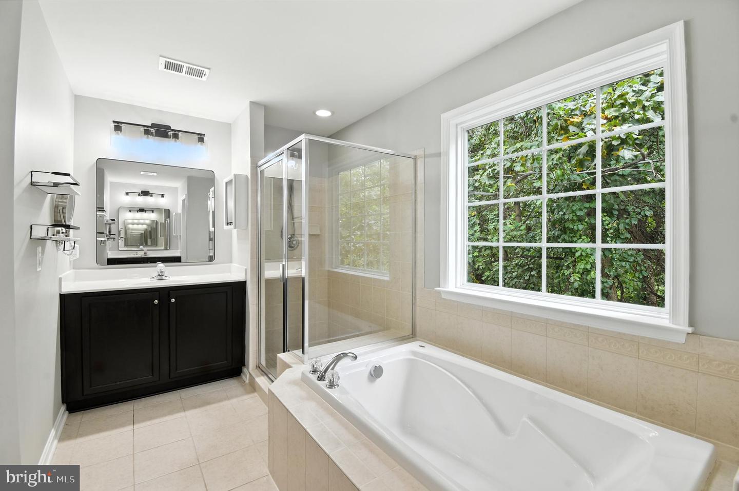 7821 ZEELAND PL, GAINESVILLE, Virginia 20155, 5 Bedrooms Bedrooms, ,4 BathroomsBathrooms,Residential,For sale,7821 ZEELAND PL,VAPW2098994 MLS # VAPW2098994