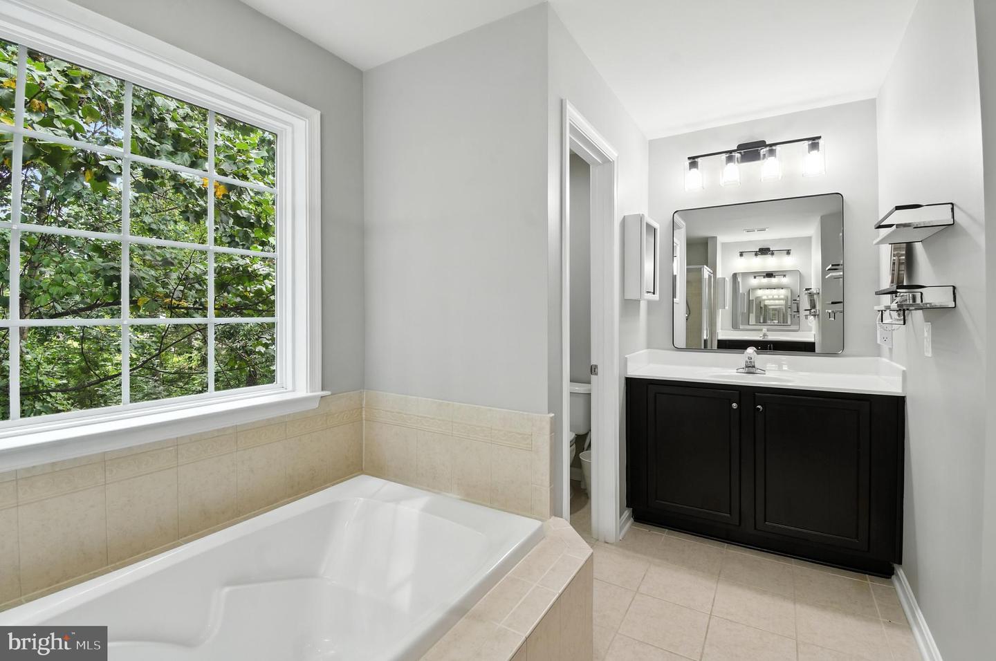7821 ZEELAND PL, GAINESVILLE, Virginia 20155, 5 Bedrooms Bedrooms, ,4 BathroomsBathrooms,Residential,For sale,7821 ZEELAND PL,VAPW2098994 MLS # VAPW2098994