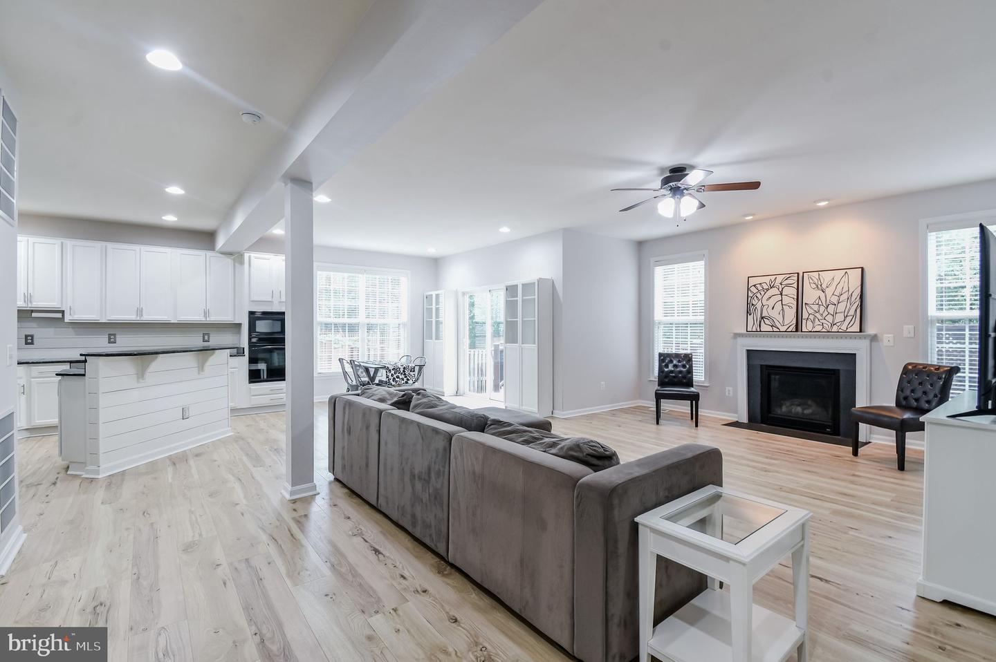 7821 ZEELAND PL, GAINESVILLE, Virginia 20155, 5 Bedrooms Bedrooms, ,4 BathroomsBathrooms,Residential,For sale,7821 ZEELAND PL,VAPW2098994 MLS # VAPW2098994