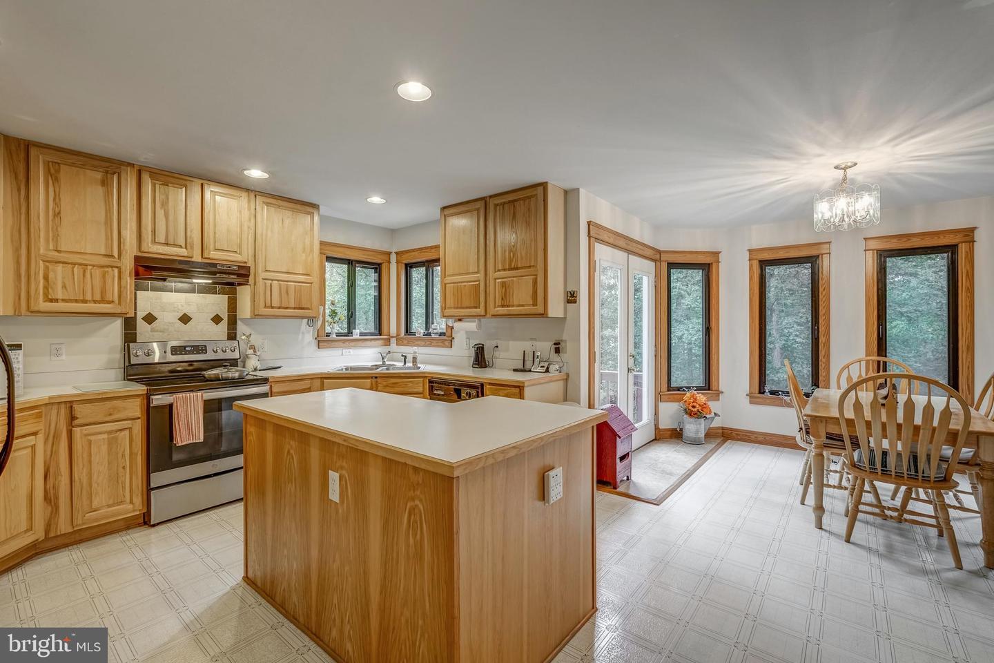 524 WINDWAY LN, MINERAL, Virginia 23117, 3 Bedrooms Bedrooms, 10 Rooms Rooms,2 BathroomsBathrooms,Residential,For sale,524 WINDWAY LN,VALA2008246 MLS # VALA2008246