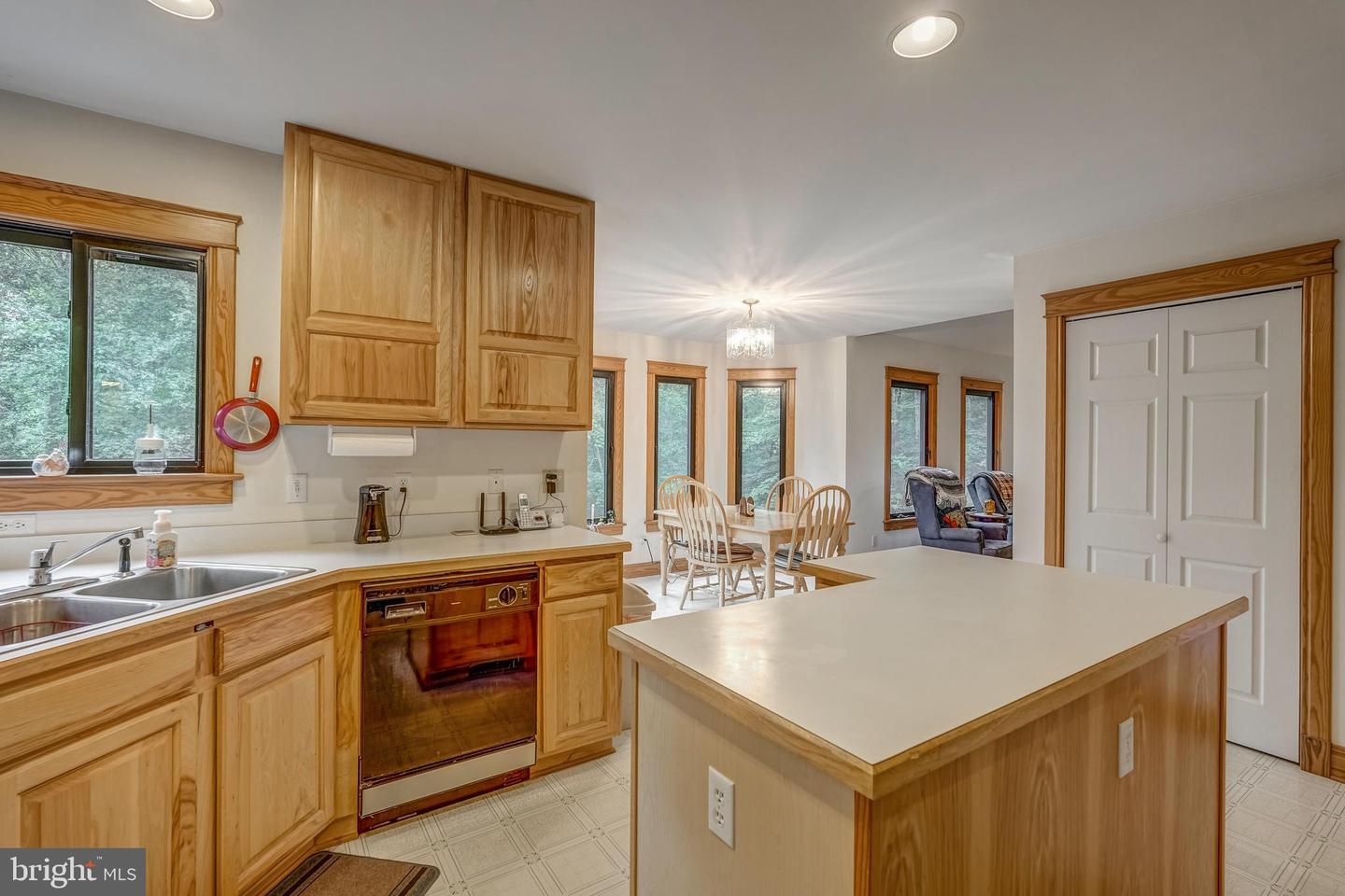 524 WINDWAY LN, MINERAL, Virginia 23117, 3 Bedrooms Bedrooms, 10 Rooms Rooms,2 BathroomsBathrooms,Residential,For sale,524 WINDWAY LN,VALA2008246 MLS # VALA2008246