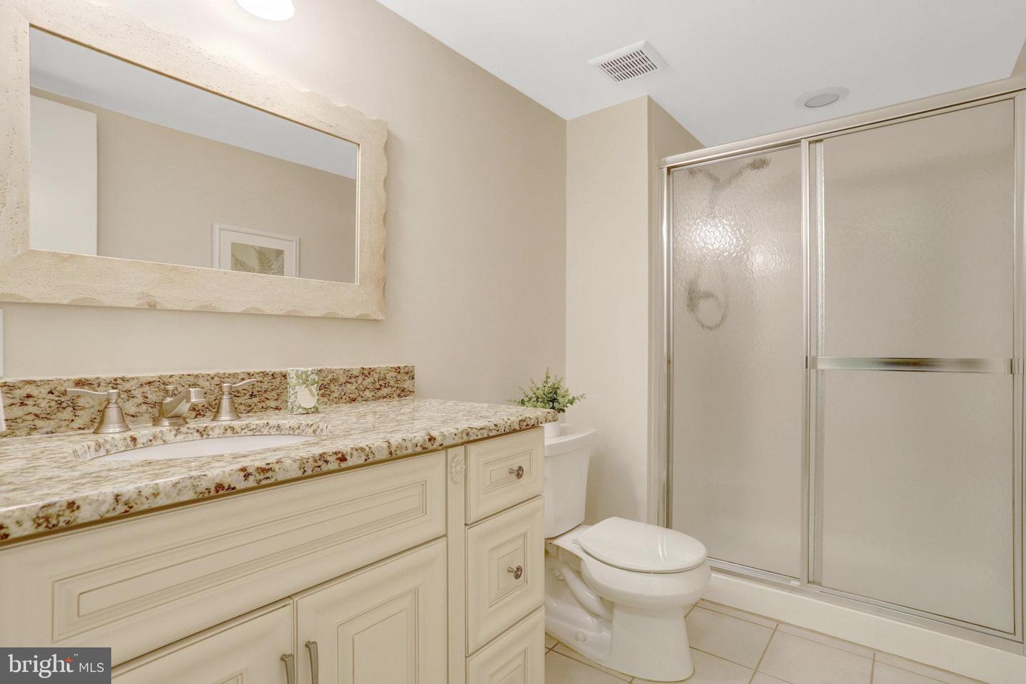 8122 BRIAR CREEK DR, ANNANDALE, Virginia 22003, 4 Bedrooms Bedrooms, ,3 BathroomsBathrooms,Residential,For sale,8122 BRIAR CREEK DR,VAFX2255546 MLS # VAFX2255546