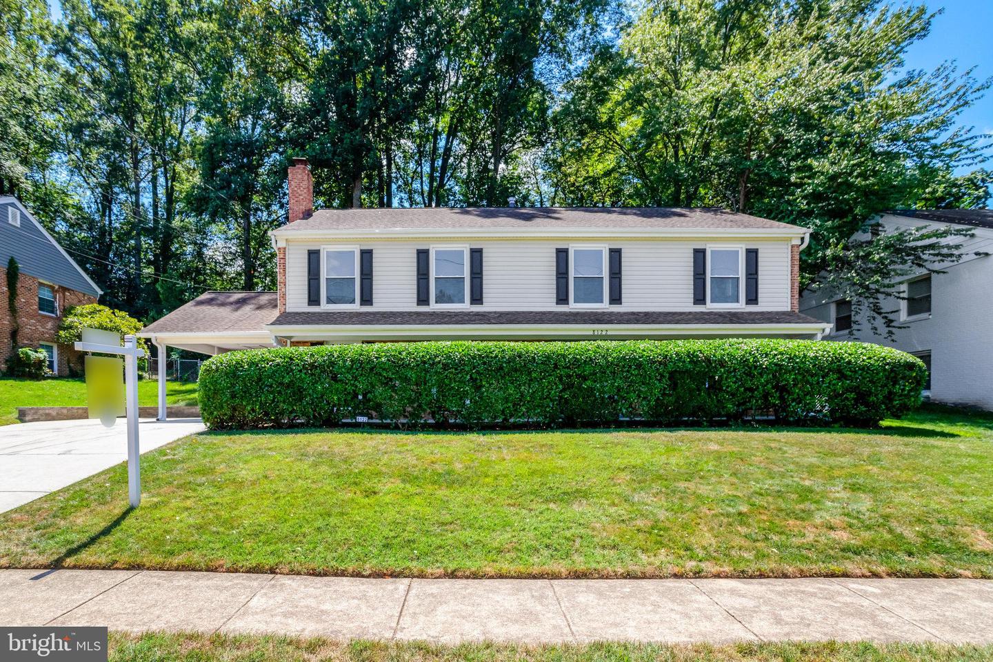 8122 BRIAR CREEK DR, ANNANDALE, Virginia 22003, 4 Bedrooms Bedrooms, ,3 BathroomsBathrooms,Residential,For sale,8122 BRIAR CREEK DR,VAFX2255546 MLS # VAFX2255546