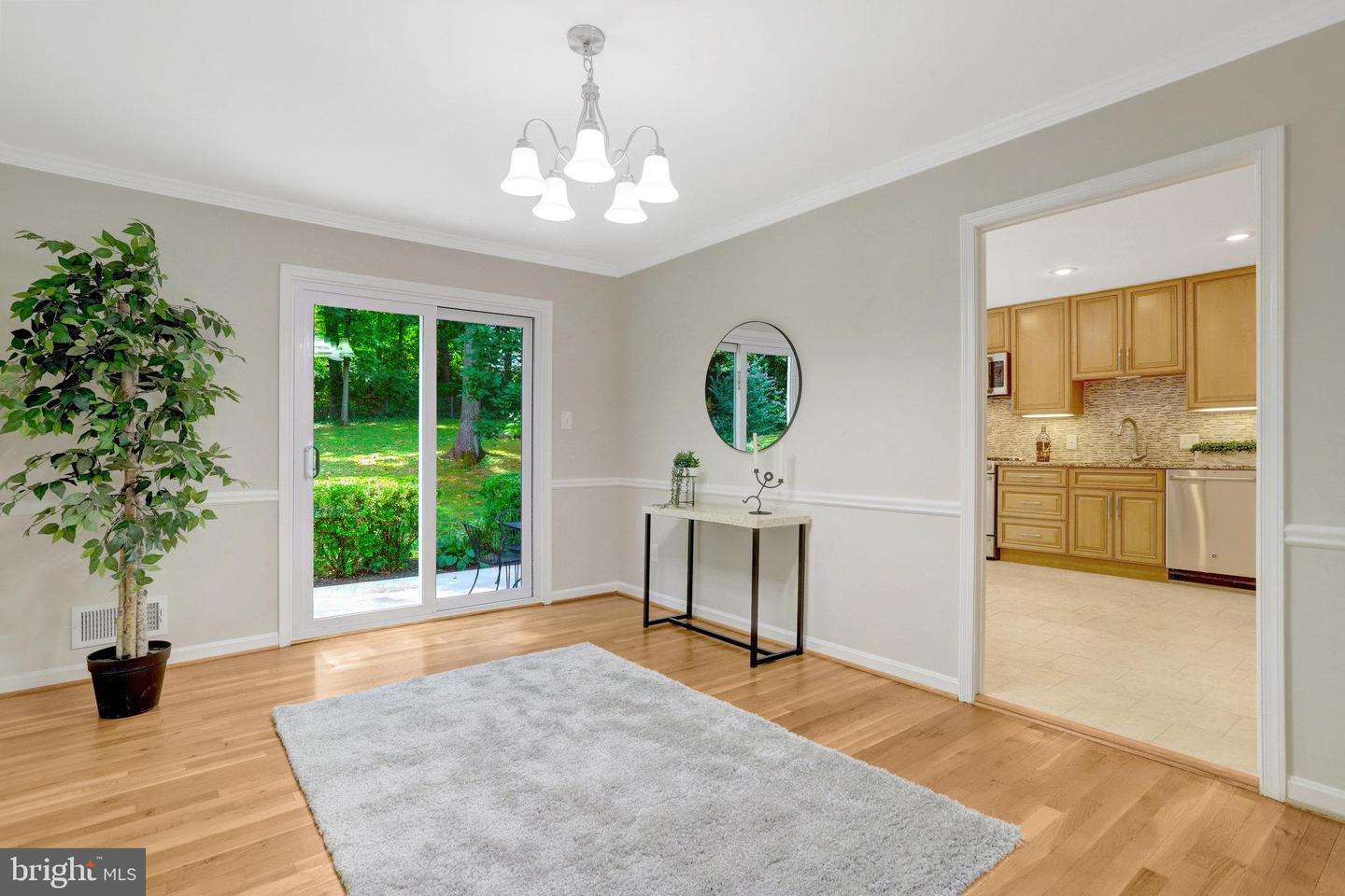 8122 BRIAR CREEK DR, ANNANDALE, Virginia 22003, 4 Bedrooms Bedrooms, ,3 BathroomsBathrooms,Residential,For sale,8122 BRIAR CREEK DR,VAFX2255546 MLS # VAFX2255546