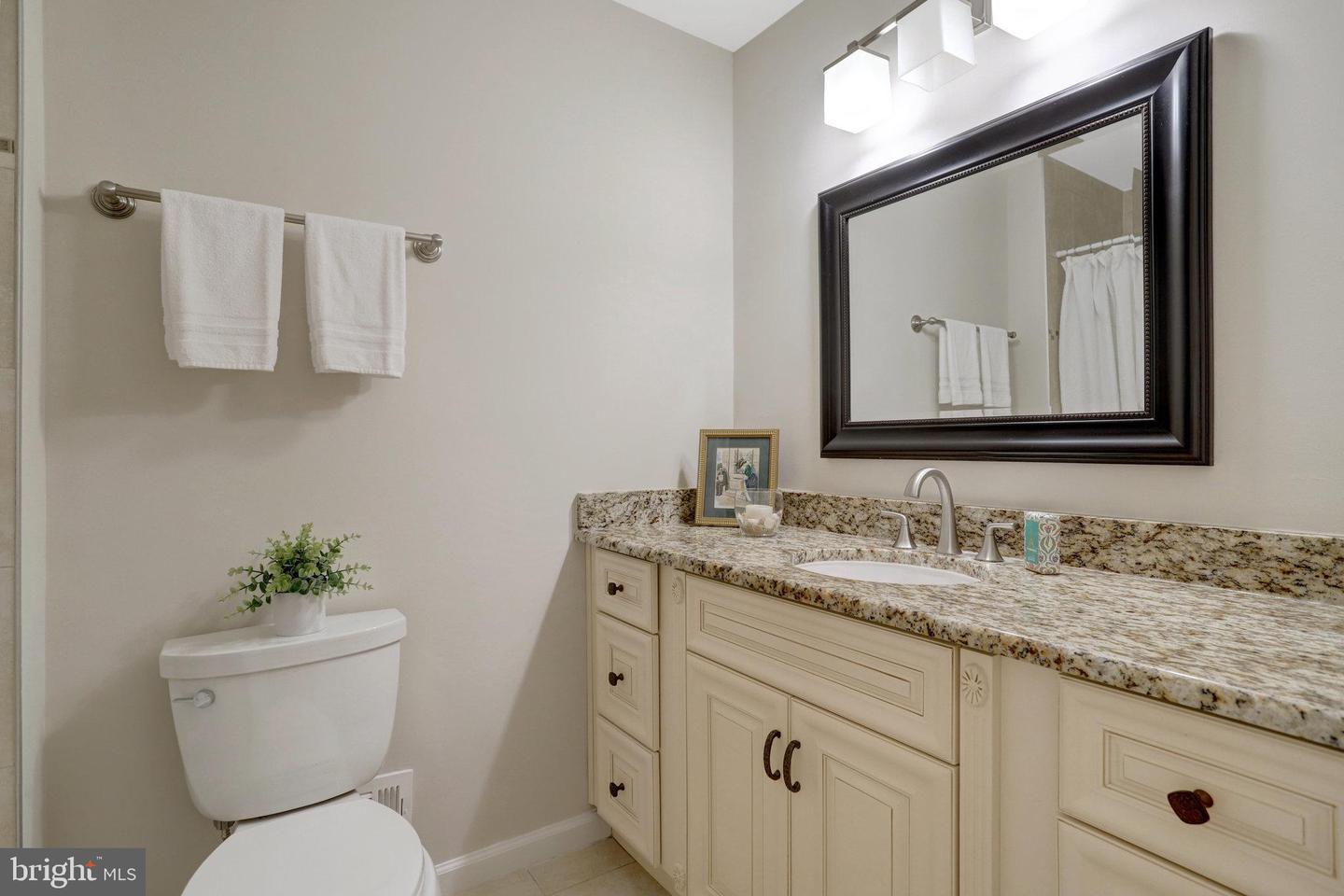 8122 BRIAR CREEK DR, ANNANDALE, Virginia 22003, 4 Bedrooms Bedrooms, ,3 BathroomsBathrooms,Residential,For sale,8122 BRIAR CREEK DR,VAFX2255546 MLS # VAFX2255546