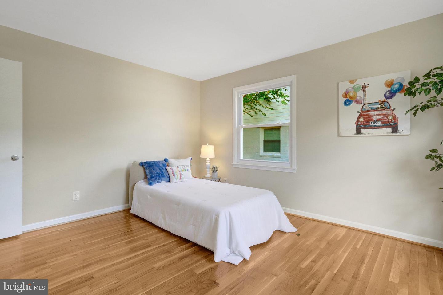 8122 BRIAR CREEK DR, ANNANDALE, Virginia 22003, 4 Bedrooms Bedrooms, ,3 BathroomsBathrooms,Residential,For sale,8122 BRIAR CREEK DR,VAFX2255546 MLS # VAFX2255546