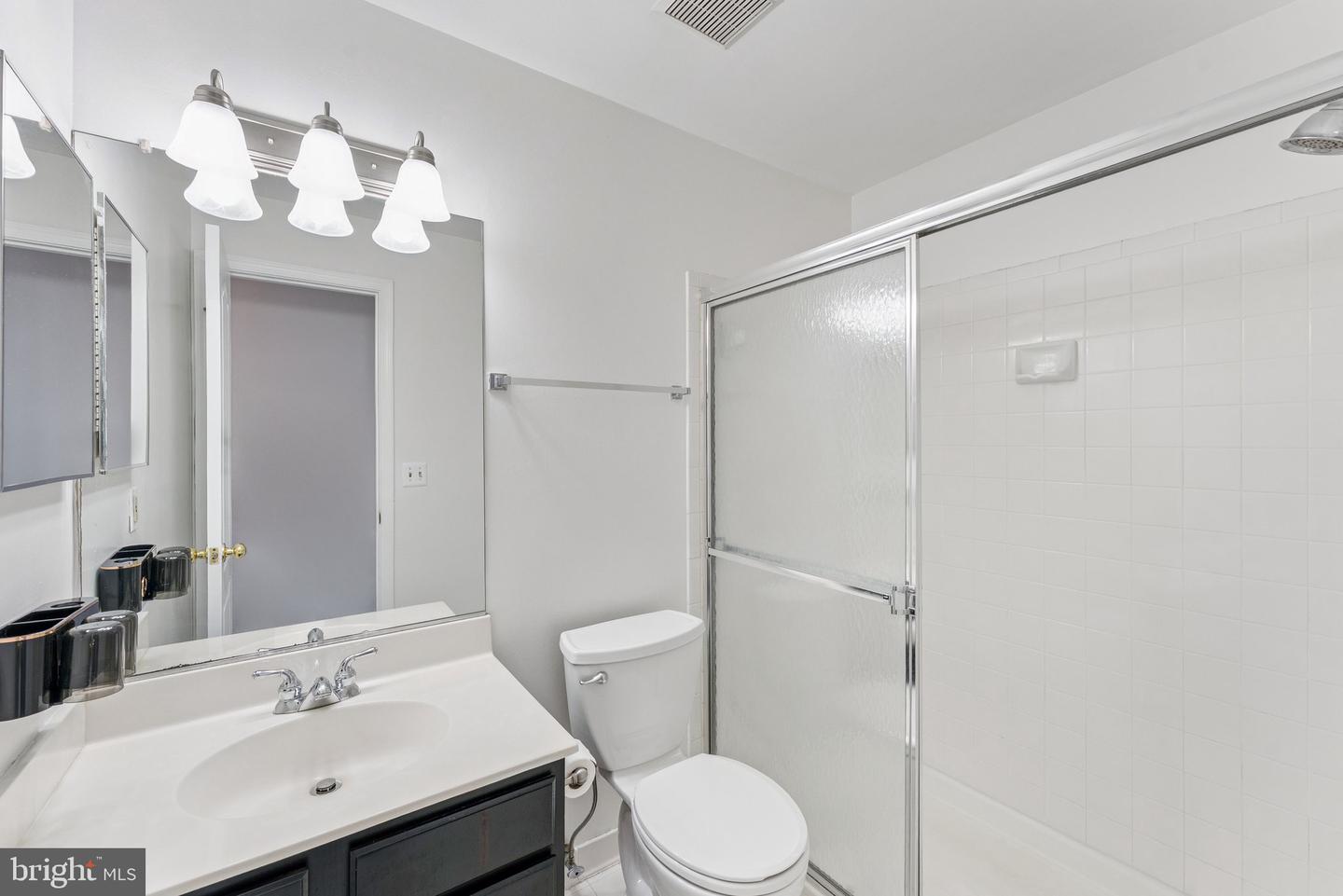 5636 WILLOUGHBY NEWTON DR #35, CENTREVILLE, Virginia 20120, 2 Bedrooms Bedrooms, ,2 BathroomsBathrooms,Residential,For sale,5636 WILLOUGHBY NEWTON DR #35,VAFX2255564 MLS # VAFX2255564