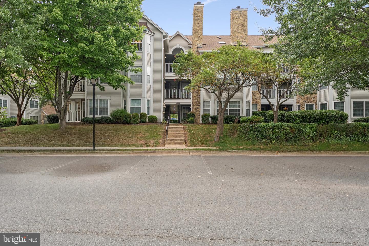 5636 WILLOUGHBY NEWTON DR #35, CENTREVILLE, Virginia 20120, 2 Bedrooms Bedrooms, ,2 BathroomsBathrooms,Residential,For sale,5636 WILLOUGHBY NEWTON DR #35,VAFX2255564 MLS # VAFX2255564