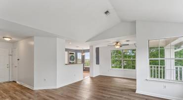 5636 WILLOUGHBY NEWTON DR #35, CENTREVILLE, Virginia 20120, 2 Bedrooms Bedrooms, ,2 BathroomsBathrooms,Residential,For sale,5636 WILLOUGHBY NEWTON DR #35,VAFX2255564 MLS # VAFX2255564