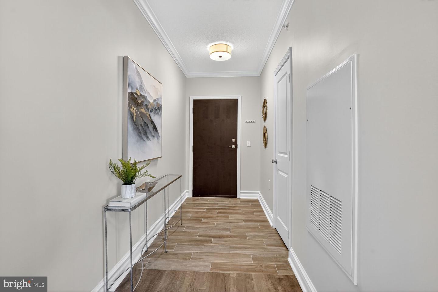 851 N GLEBE RD #411, ARLINGTON, Virginia 22203, 2 Bedrooms Bedrooms, ,2 BathroomsBathrooms,Residential,For sale,851 N GLEBE RD #411,VAAR2060886 MLS # VAAR2060886