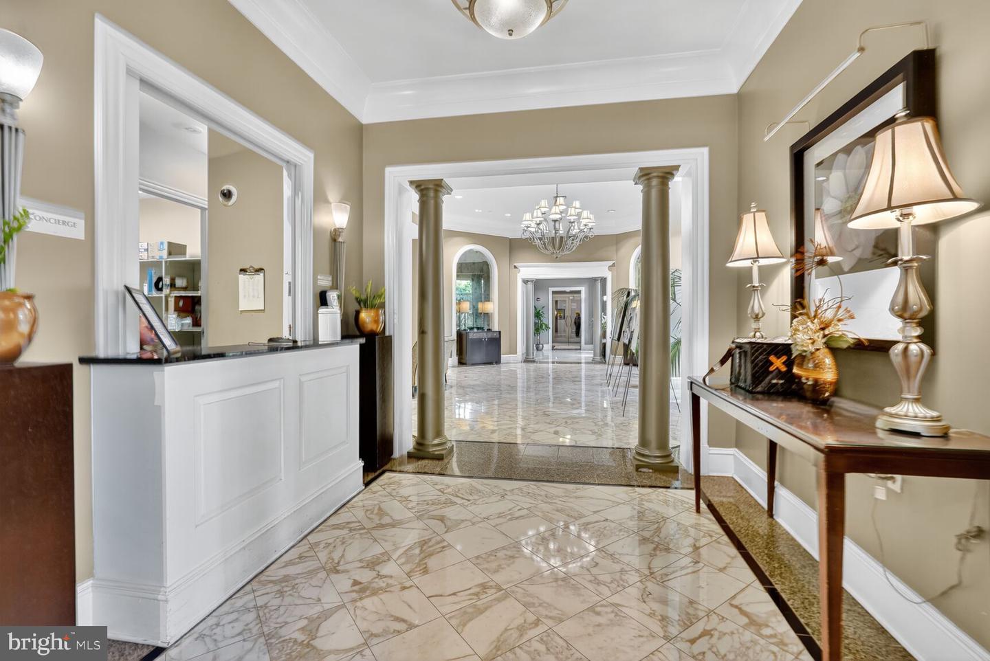 851 N GLEBE RD #411, ARLINGTON, Virginia 22203, 2 Bedrooms Bedrooms, ,2 BathroomsBathrooms,Residential,For sale,851 N GLEBE RD #411,VAAR2060886 MLS # VAAR2060886