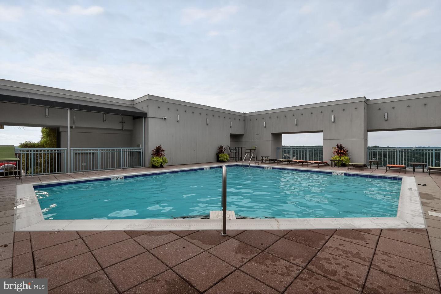 851 N GLEBE RD #411, ARLINGTON, Virginia 22203, 2 Bedrooms Bedrooms, ,2 BathroomsBathrooms,Residential,For sale,851 N GLEBE RD #411,VAAR2060886 MLS # VAAR2060886