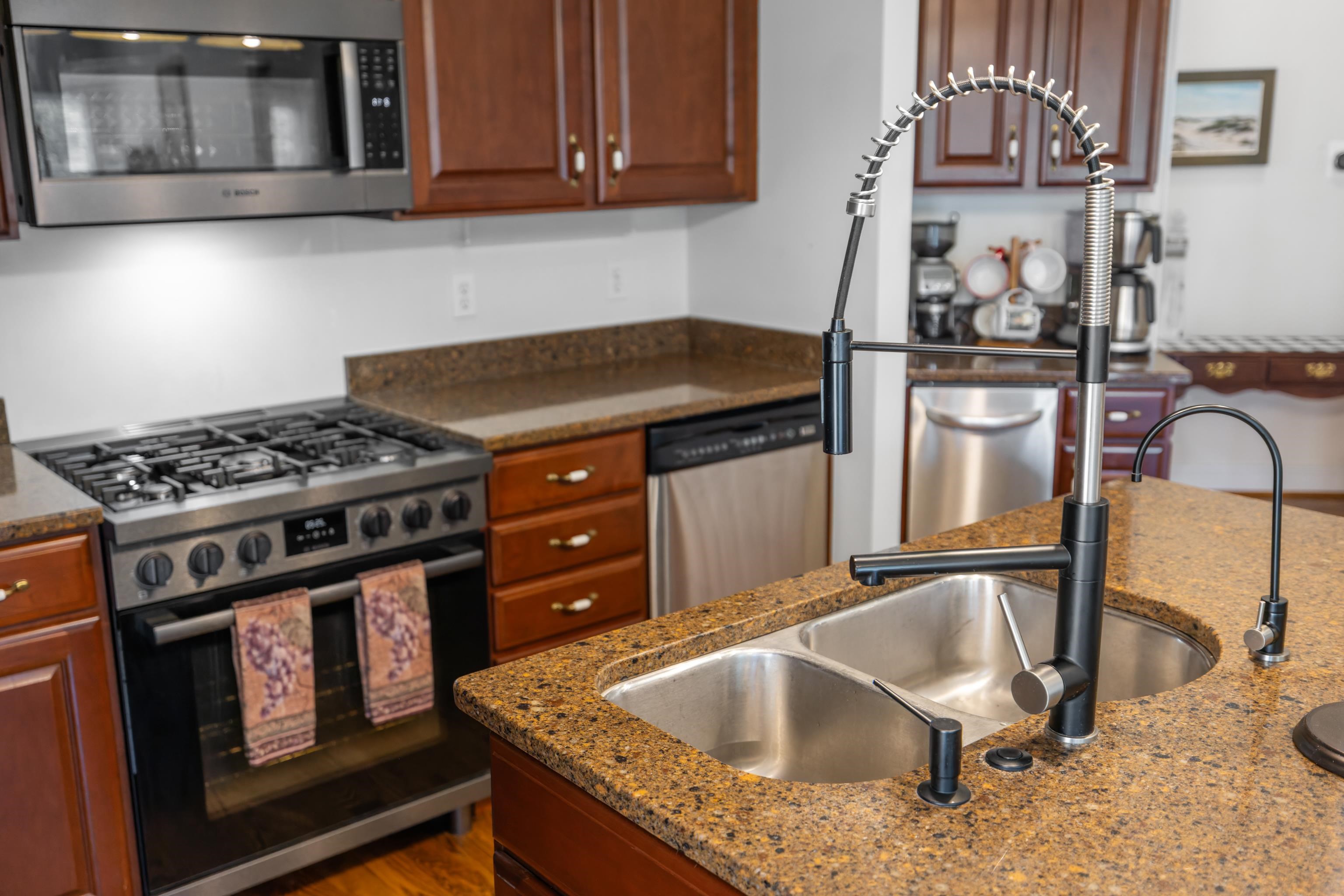 104 COURTYARD TER, NEW MARKET, Virginia 22844, 3 Bedrooms Bedrooms, ,3 BathroomsBathrooms,Residential,104 COURTYARD TER,667937 MLS # 667937