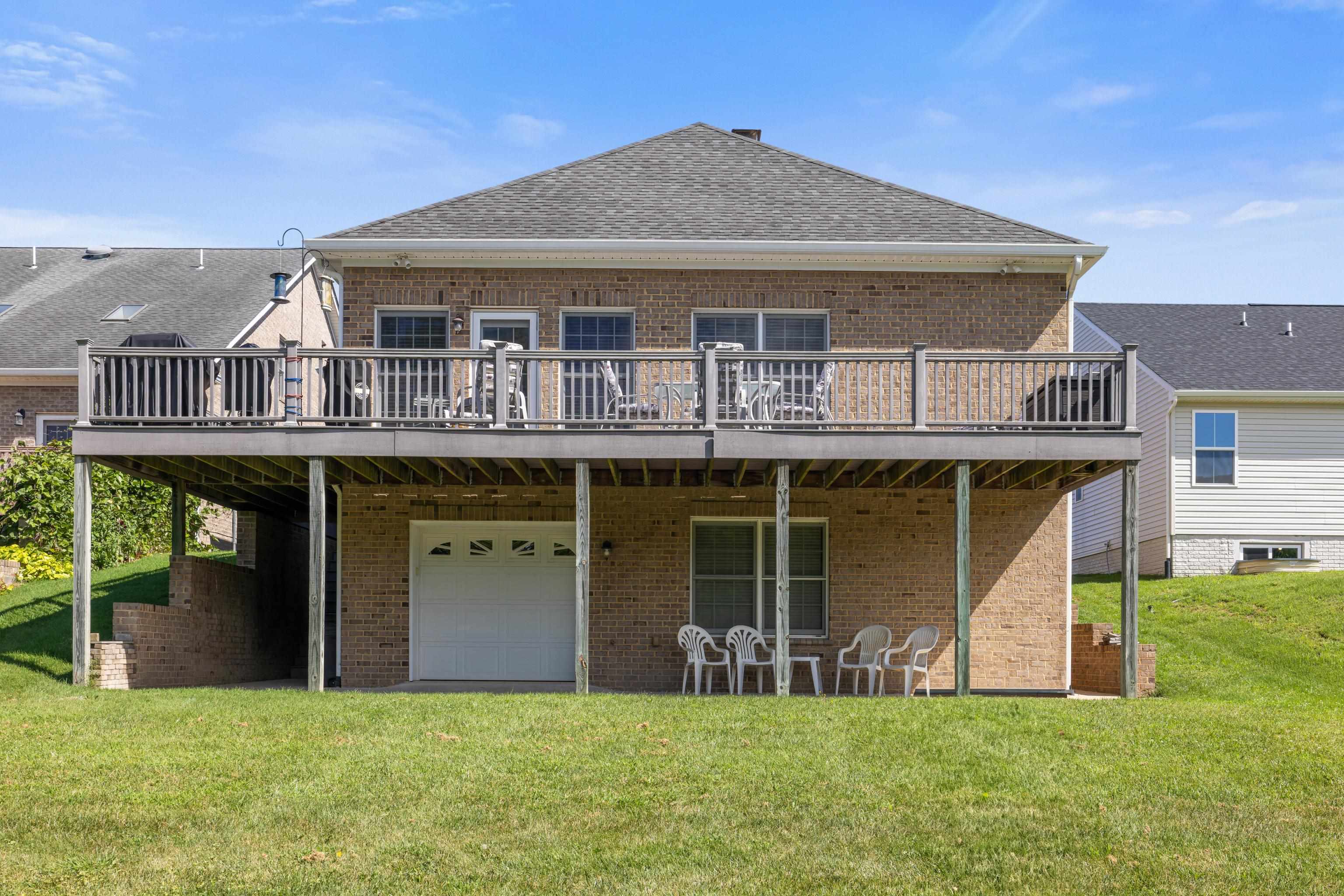 104 COURTYARD TER, NEW MARKET, Virginia 22844, 3 Bedrooms Bedrooms, ,3 BathroomsBathrooms,Residential,104 COURTYARD TER,667937 MLS # 667937